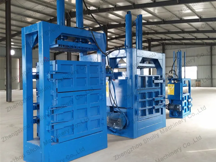 vertical plastic baler