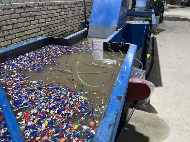 Schwimmwassertanks für PET-Flaschen-Recyclinganlagen